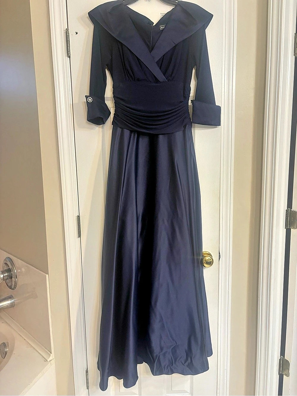 Jessica Howard Women's Evening Gown in Blue